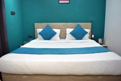 Qotel Hotel Rama Rohini Sector-24 Couple Friendly