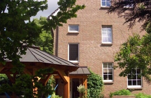 quaint vacation home just outside of Berlin