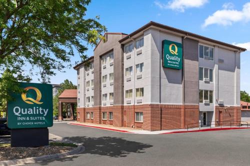 Quality Inn & Suites Denver International Airport