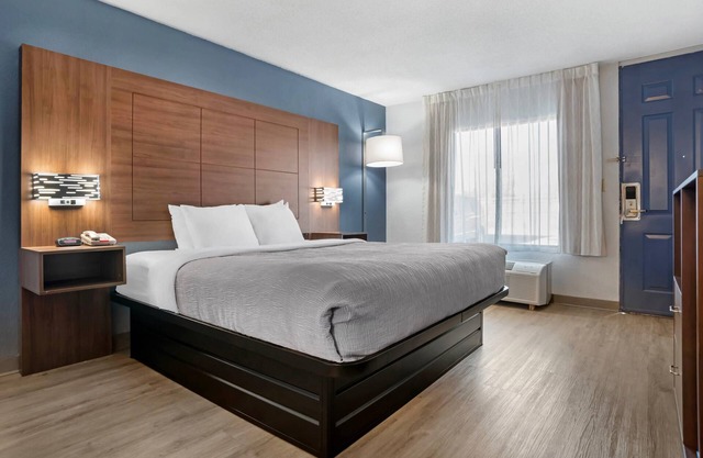 Quality Inn & Suites near Lake Eufaula