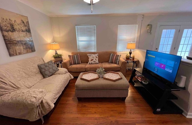 Quality Stay and Location. Pets are allowed