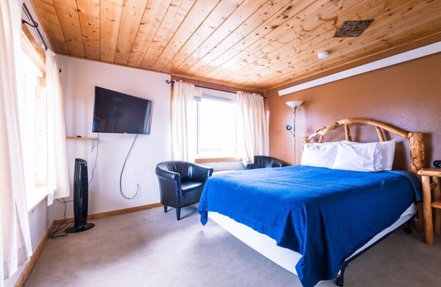 Queen Suite in Historic Centennial Hotel
