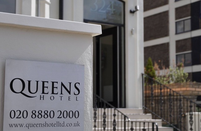 Queens Hotel