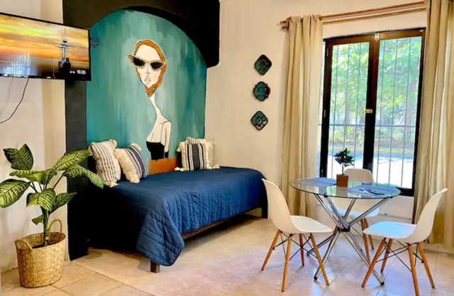 Quetzal House- Close to the Beach-Central Loc.