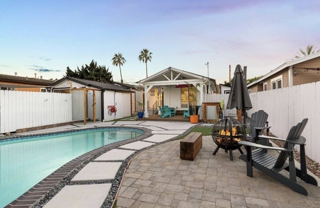 Quiet 3BR Home w/Heated Pool near Balboa & Zoo