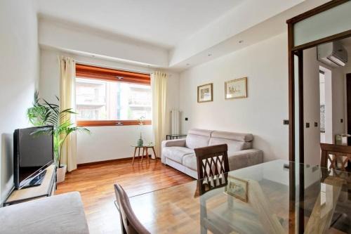 Quiet and charming house near Trastevere