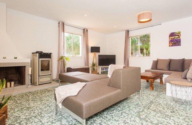 Quiet finca on the outskirts, child-friendly
