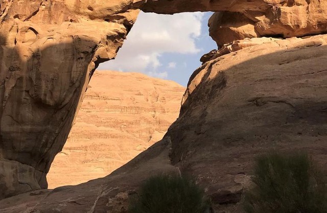 Quiet in a desert
