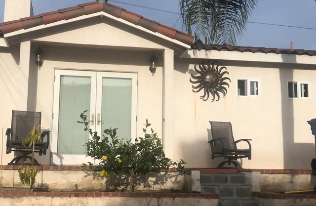 Quiet , Private, Clean, & Comfortable Guest Housenn