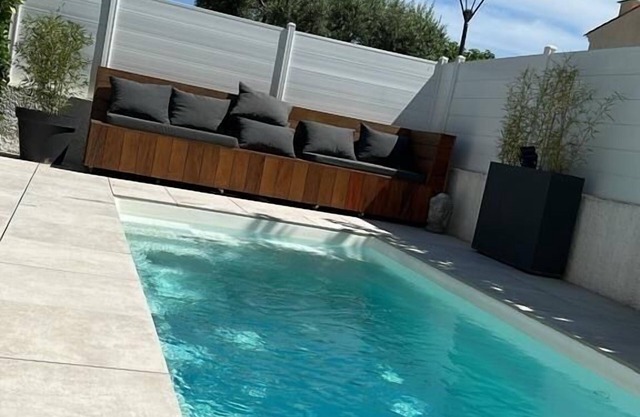 Quiet villa, pool, close to the beach