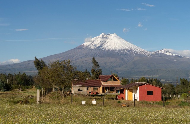 Quinta Los Duendes with view of the Cotopaxi Volcano