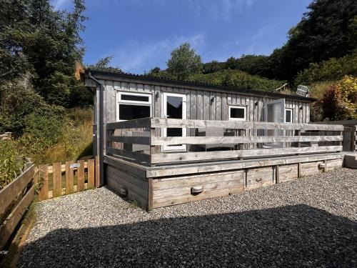 Quirky Cabin with On Site Dog Field