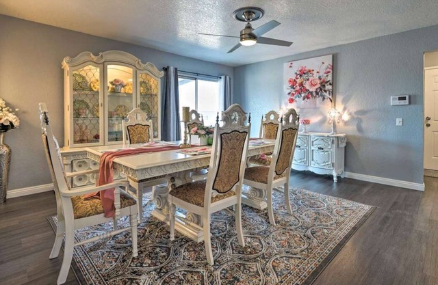 Quite Beautiful Shabby Chic 3/3 Bedrooms home.
