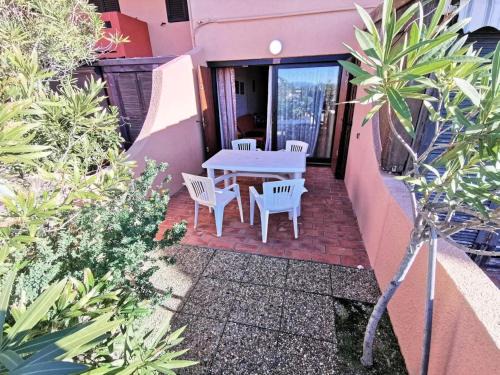 Résidence Maisons De La Mer 2 - Grand studio avec coin nuit et terrasse en rez de chaussée pour 4 personnes à Port Leucate. Réf: 1MM2 233 MAE-5494