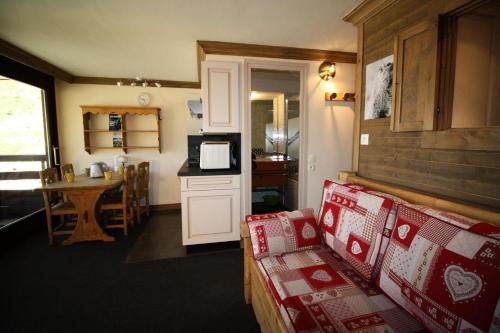 Résidence Palafour - Studio cabine 4 personnes pieds des pistes - balcon vue Grande Sassière MAE-3640
