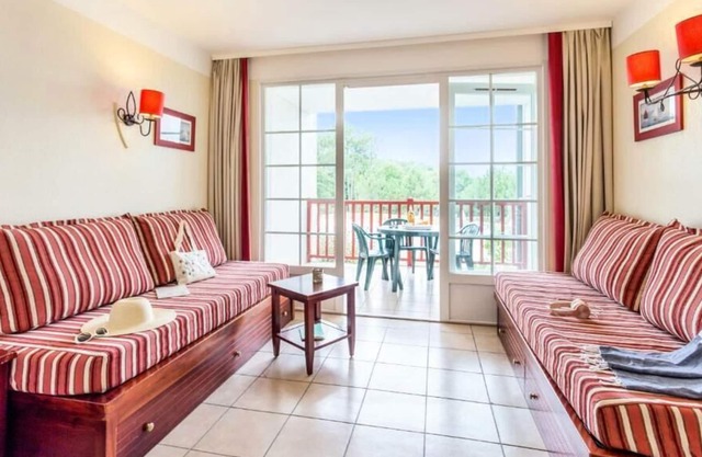 Résidence Pierre & Vacances Le Domaine de Gascogne*** - Apartment for 5 people - 1 bedroom - Terrace or balcony