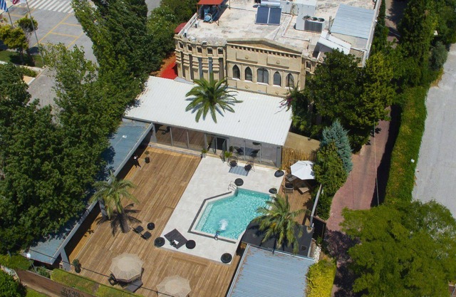 R 1208 Hotel Plaza Premium Rooms with Breakfast