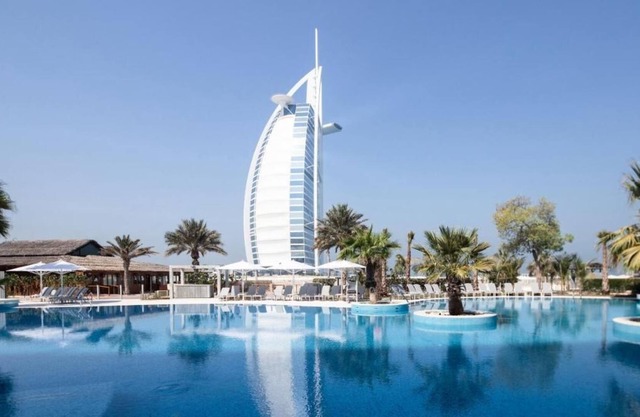 R 1539 Jumeirah Beach Hotel With Meeting Rooms, Spa Treatment Rooms, and Tennis Courts