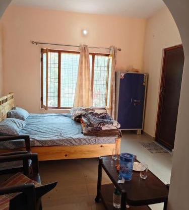 Rahgir Guest House