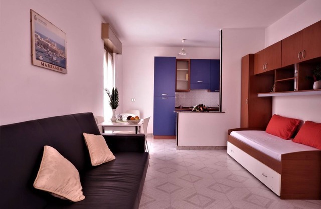 Rainbow Holiday Apartment a few steps from the sea and from Marzamemi