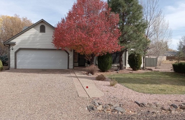 Rainbow Lake home in gated community w/boats, hot tub, and private lake access