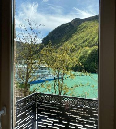 Raja Hotel Fierze