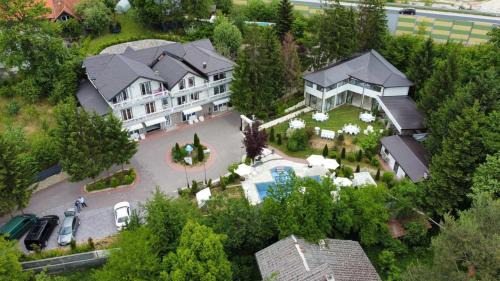 Rakovica Resort