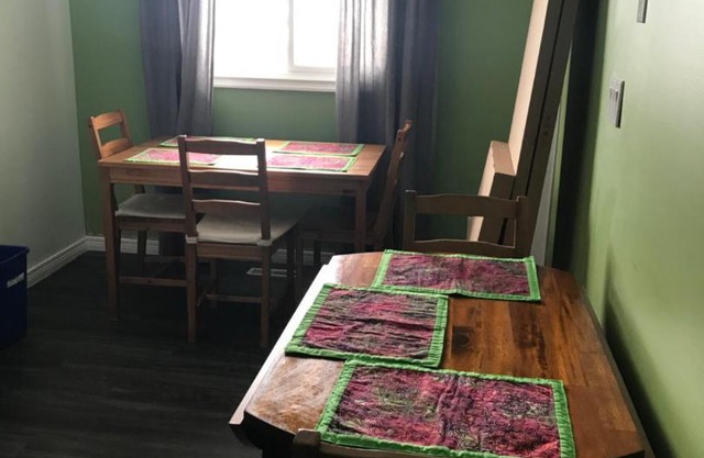 Ranny's Private Rooms