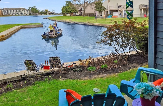 💎Rare Find✪PARADISE COVE⛱️AMAZING⛵Lakefront Oasis🏊https:/youtu.be/TR9-vTjTnDs