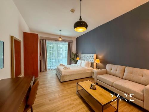 Rare Holiday Homes - Near City Center Ma'eisem - Lake view - Crescent Tower C - R806 - IMPZ
