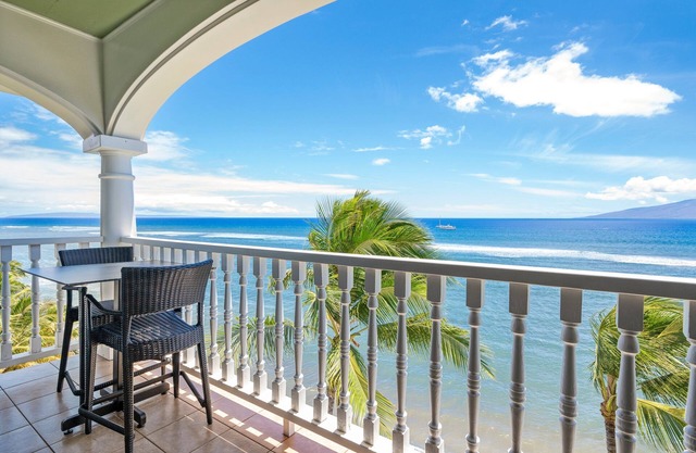 Rare Lahaina Shores Oceanfront Corner Unit - Stunning Island Views