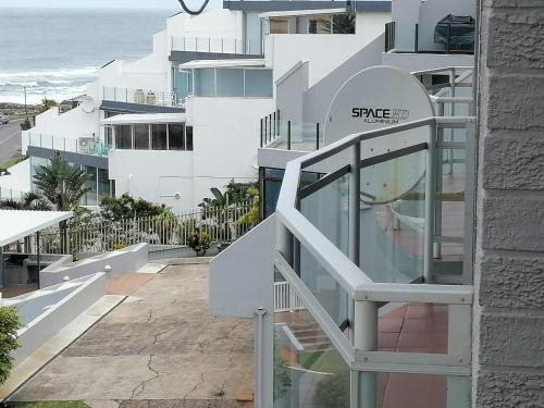 Ray place 9