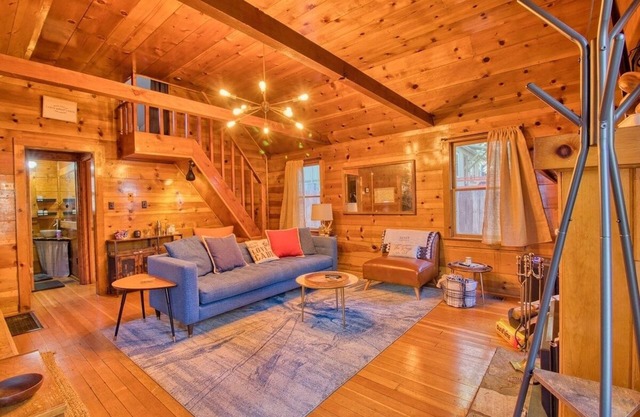 Ray's Dear Cottage *Ski-MtHigh*Fast Internet