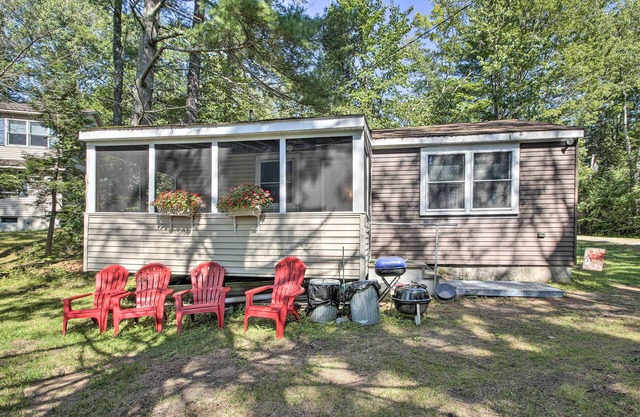 Raymond Retreat w/200 Feet of Private Beach!