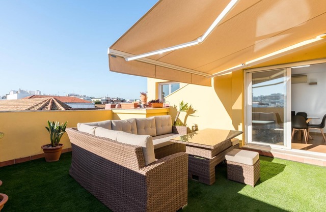 RD2 PARKING INCLUDED TRIANA Private Terrace 3Dd & 2Bth