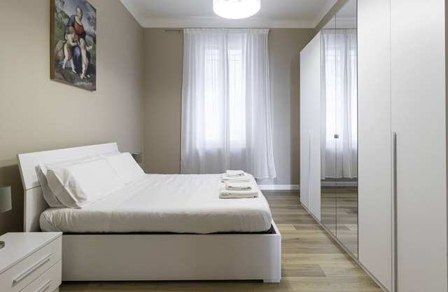 Recent, Beautiful Renovation in the City's Centre. Extremely Quiet and Clean