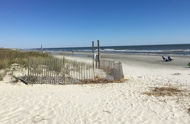 RECENT RENOVATED 3 Bedroom/2 Bath GROUND FLOOR Condo Sunset Villa Sandpiper Bay