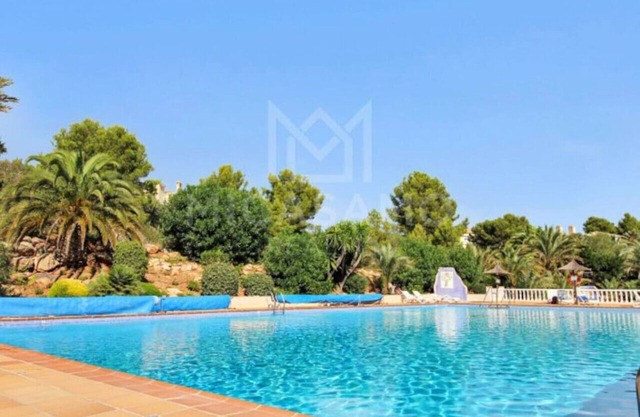 Recently refurbished three bedroom two bathroom apartment in Bellaluz with a communal pool