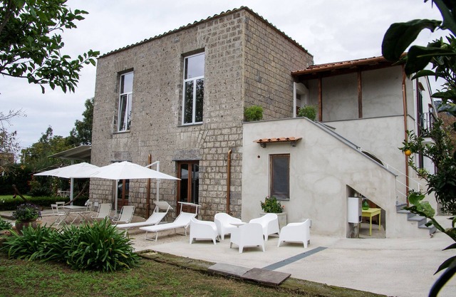 Recently renovated flats with private garden, swimming pool, and parking