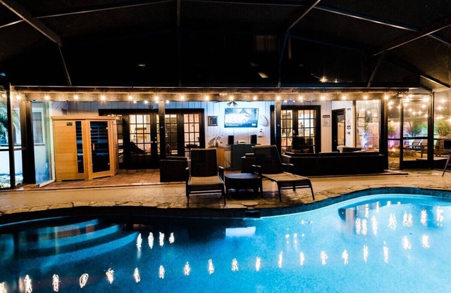 Recharge @ Timberland Lodge: Pool Hottub Sauna