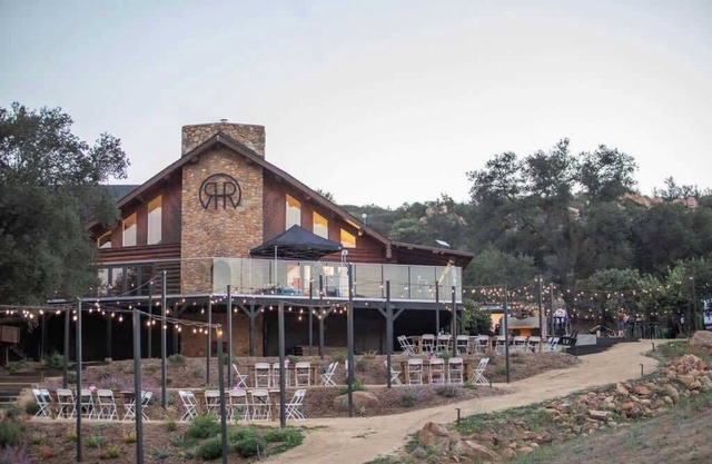 Red Hawk Ridge Luxury Log Cabin Experience!