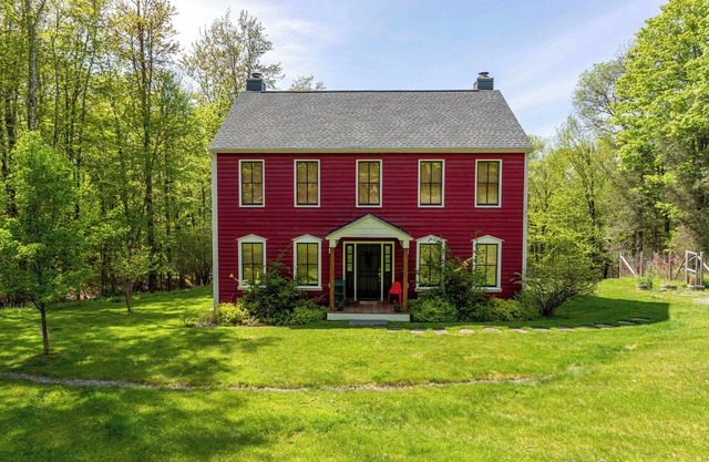 Red Hill House: Farmhouse Charm | Natural Views