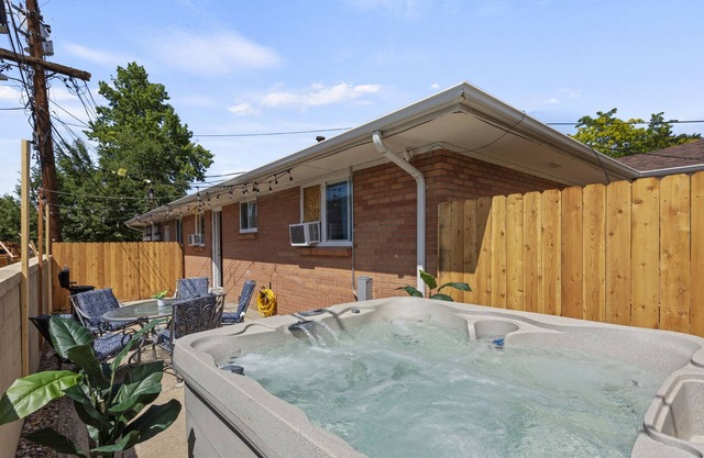 RedRocks Charming Retreat HotTub Arcade