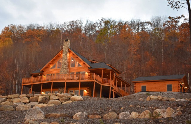 REDUCED RATES BOOK NOW AND SAVE , PRIVATE HOME, HOT TUB , PET FRIENDLY nnn