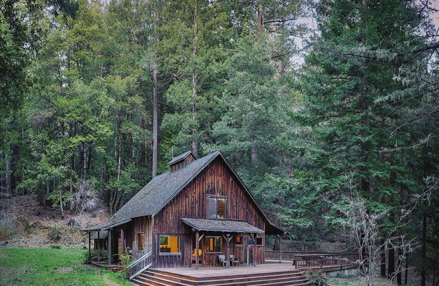 Redwood Barn- 3-bedroom house at Leonard Lake Reserve