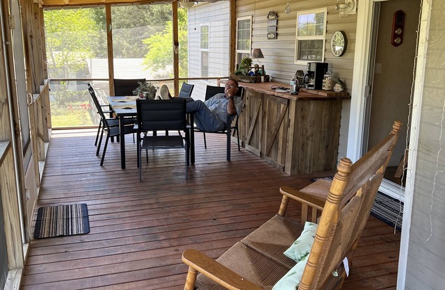 "Reel Escape" in White Oak Shores