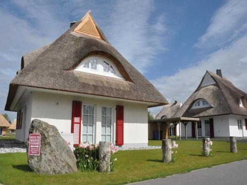 Reetdachhaus am Bodden mit Sauna, cleaning included