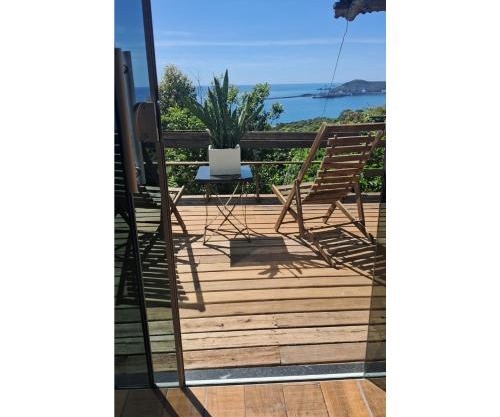 Refúgio Farol Ponta do Catalão - Imbituba/SC