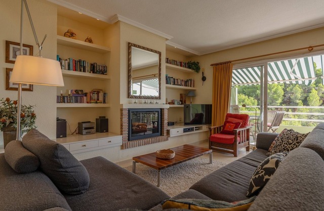 Ref 116) Nice semi-detached villa close to the Altea golf cours.