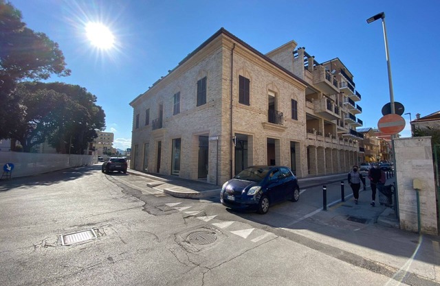 Ref 79 Summer Rental – Brand new apartment in city-center